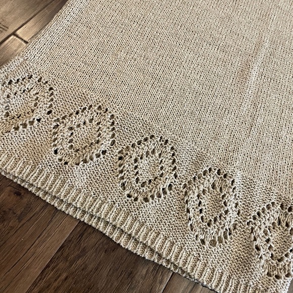 Loft Woven Sleeveless Top - Picture 2 of 6